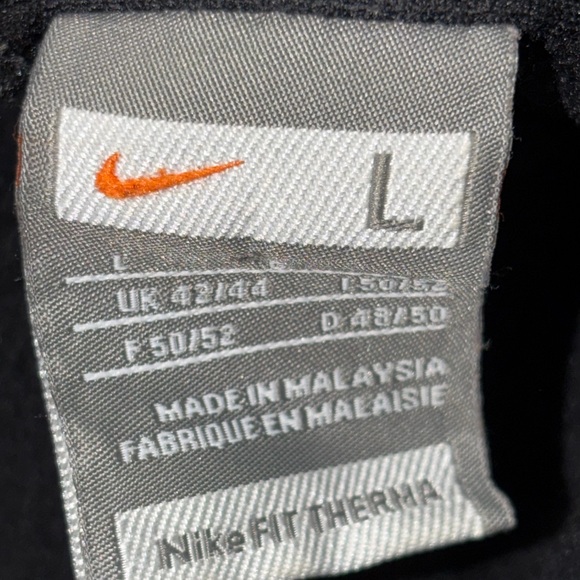 Nike Black and Gold LIVESTRONG Sweatshirt - Picture 3 of 7